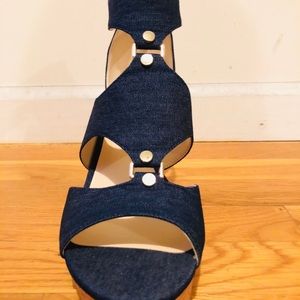 Women sandals